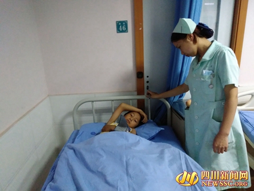 泸州9岁留守儿童摔伤 转入爱心医院免费治疗(图1) 泸州9岁留守儿童摔伤 转入爱心医院免费治疗(图1)