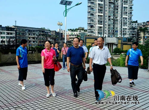 叙永一中:省阳光体育示范学校复查迎检获好评(图1) 叙永一中:省阳光体育示范学校复查迎检获好评(图1)