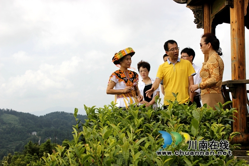 省发改委考察古蔺马嘶乡民族特色小镇建设项目(图1) 省发改委考察古蔺马嘶乡民族特色小镇建设项目(图1)