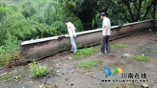 宜宾黄沙镇：排除地质灾害点隐患保安全(图1)