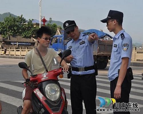 叙永交警重拳出击&nbsp;查获各类交通违法行为460起(图1)