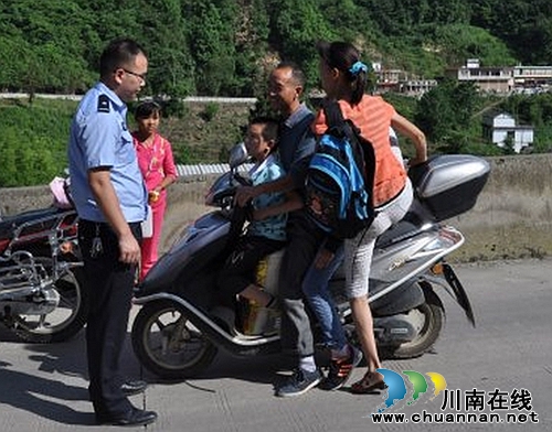 叙永交警重拳出击&nbsp;查获各类交通违法行为460起(图3)
