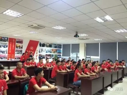 潭酒举办“应届高考生素质提升活动”点燃盛夏(图4)