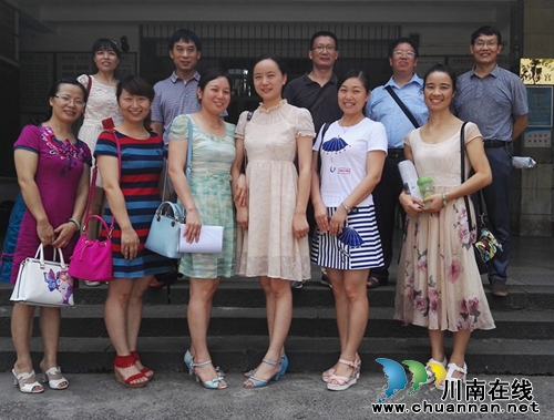 纳溪硬笔书法家协会创作研讨活动在逸夫小学举行(图3)