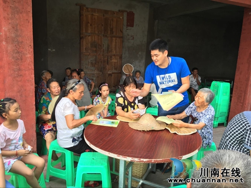 泸州市泸县云龙镇开展法律进寺庙活动(图2) 泸州市泸县云龙镇开展法律进寺庙活动(图2)