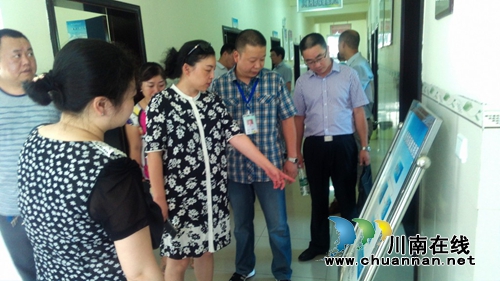 泸州市卫计委调研水尾镇基层妇幼计生工作(图1) 泸州市卫计委调研水尾镇基层妇幼计生工作(图1)