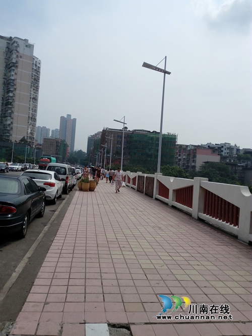泸州纳溪:城区桥梁换“新装”(图2) 泸州纳溪:城区桥梁换“新装”(图2)
