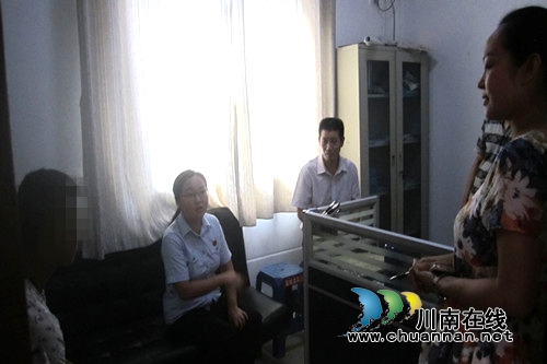 合江:司法所法庭联手关爱未成年社区服刑人员(图1) 合江:司法所法庭联手关爱未成年社区服刑人员(图1)