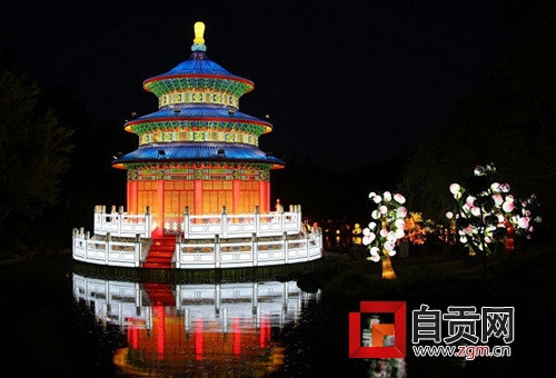 自贡花灯绽放美国主题公园&nbsp;点亮中国文化色彩(图1)