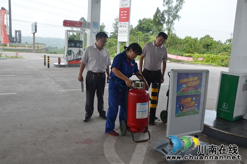 太伏镇开展高危企业安全检查(图1) 太伏镇开展高危企业安全检查(图1)