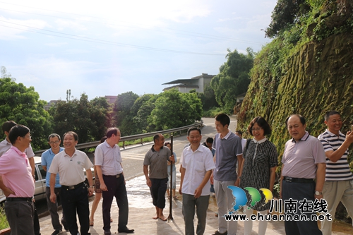 农业部专家调研泸县龙眼产业发展现状(图1) 农业部专家调研泸县龙眼产业发展现状(图1)