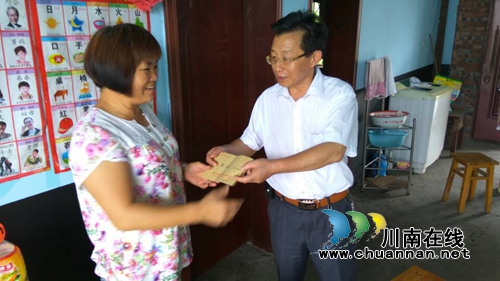 合江县残联走进山区关注困难残疾儿童(图2) 合江县残联走进山区关注困难残疾儿童(图2)