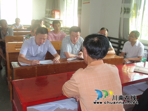 合江县委群工局：脱贫攻坚践行“两学一做”(图2)