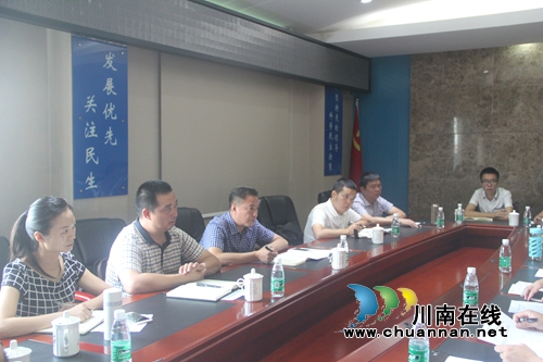 泸县督导组到喻寺镇开展脱贫攻坚蹲点督导工作(图1)