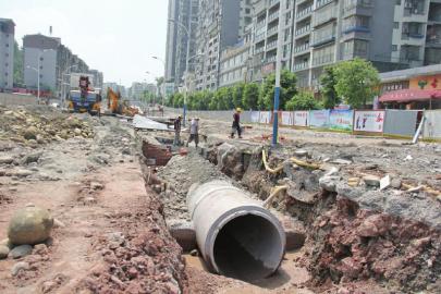 泸州龙城丽都：地上地下大改造&nbsp;不再变“龙宫”(图1)