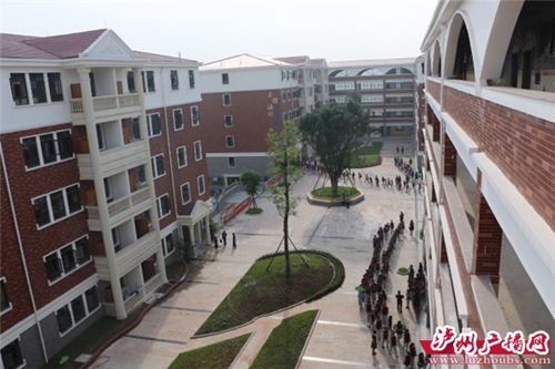 泸州龙马潭教育三大组团:提供学位超1.5万个(图4) 泸州龙马潭教育三大组团:提供学位超1.5万个(图4)