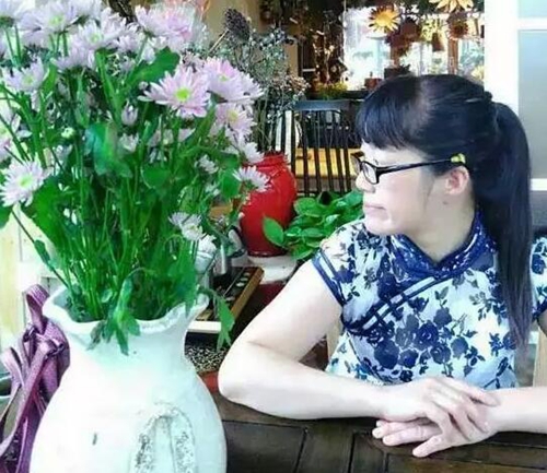 当红诗人余秀华专门为泸州写来一首诗(图2)