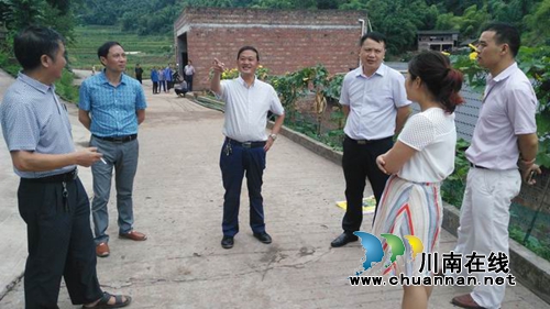 合江国土局：推动脱贫致富驶入前进“快车道”(图2)