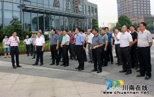 宜宾代表团考察佳乐世纪城:城市建设大手笔!(图1) 宜宾代表团考察佳乐世纪城:城市建设大手笔!(图1)