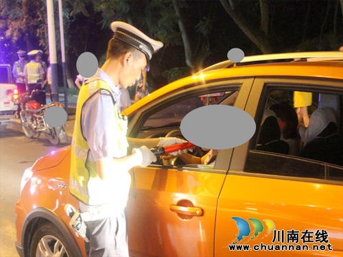 泸州交警支队开展整治全省集中统一行动 查获酒驾16起(图2) 泸州交警支队开展整治全省集中统一行动 查获酒驾16起(图2)