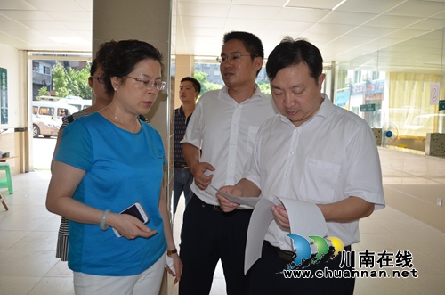 泸州市政府副秘书长调研泸县全民预防保健工作(图1) 泸州市政府副秘书长调研泸县全民预防保健工作(图1)
