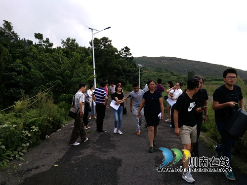 宁波帮扶团到兴仁县城北参观考察生态经济区(图2)