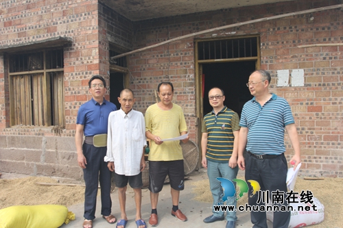 纳溪区人民医院开展脱贫攻坚工作自查(图1) 纳溪区人民医院开展脱贫攻坚工作自查(图1)