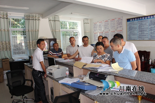 泸州市汛期安全生产综合督查组到大石乡督查工作(图3)