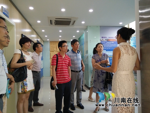 省卫计委重传处督导检查纳溪区艾滋病防治工作(图1) 省卫计委重传处督导检查纳溪区艾滋病防治工作(图1)