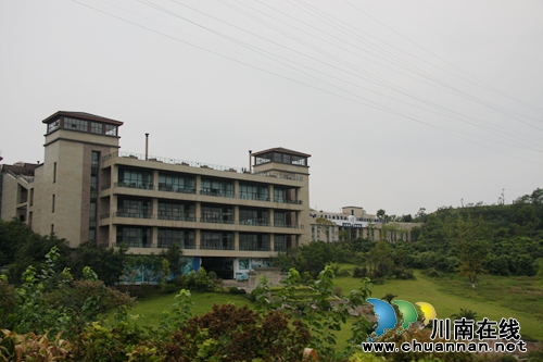 林间音乐会·第三届张坝桂圆文化节9月7日开幕(图12) 林间音乐会·第三届张坝桂圆文化节9月7日开幕(图12)