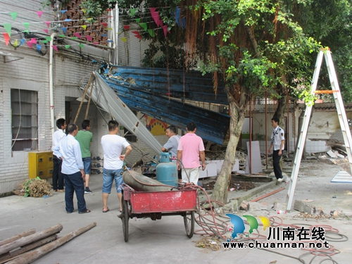 泸县有序推进违法建设拆除工作(图2)