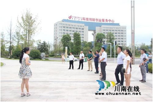 合江县到泸县考察法治文化建设工作(图1) 合江县到泸县考察法治文化建设工作(图1)