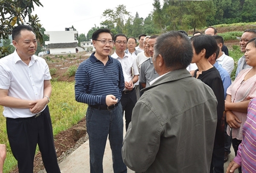 王东明赴南充市仪陇县南部县督导脱贫攻坚工作(图2)