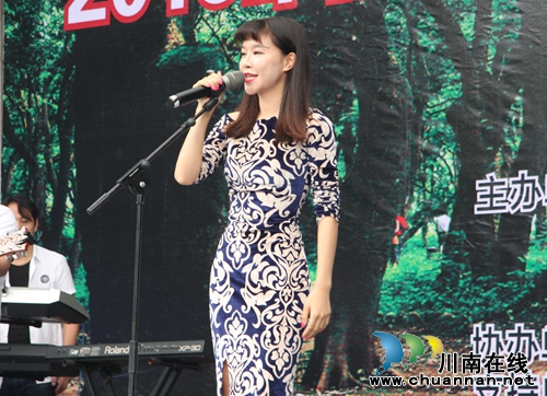 尝鲜桂圆尽情游园 张坝桂圆文化节让你爽个够(图12) 尝鲜桂圆尽情游园 张坝桂圆文化节让你爽个够(图12)