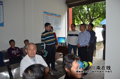 李林一行到泸县太伏镇检查综合文化站运行情况(图1)