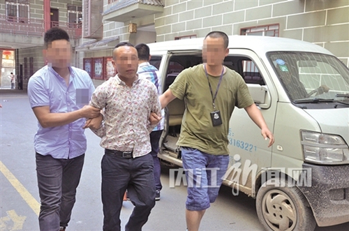 内江学生被绑绑匪索要100万 警方6小时解救(图1) 内江学生被绑绑匪索要100万 警方6小时解救(图1)