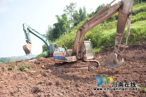 叙永县重点民生工程叙永县三中顺利开工(图2)