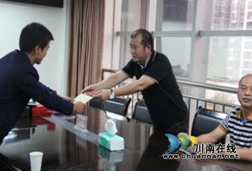 泸州市社保局精准扶贫助学郞(图2)