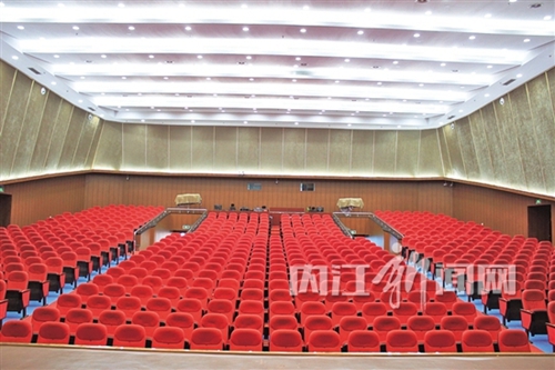 内江：历时40天改造提升&nbsp;沱江剧院“新装”亮相(图1)