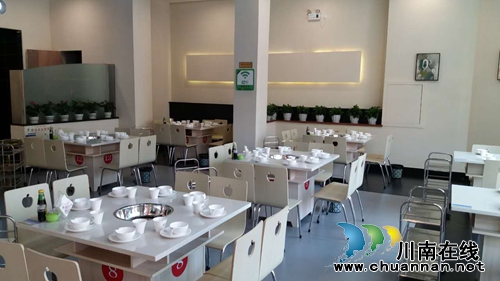 泸州亲哇王子美食城今日正式开业(图7) 泸州亲哇王子美食城今日正式开业(图7)