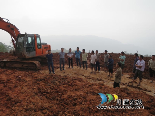 叙永大石乡领导带队督导推进脱贫攻坚工作(图4)