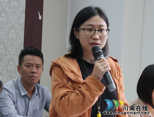 泸州长开区:专家现场坐诊解读指导创业政策(图9) 泸州长开区:专家现场坐诊解读指导创业政策(图9)