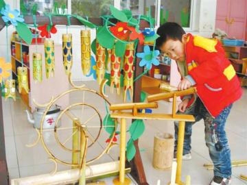 泸州全能幼儿教师&nbsp;教具制作玩出新高度(图2)