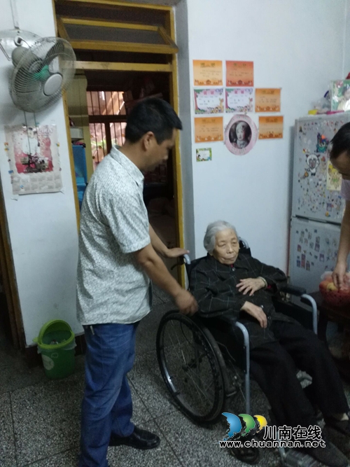 泸州：张坝沙坪社区残疾人量服工作见成效(图1)