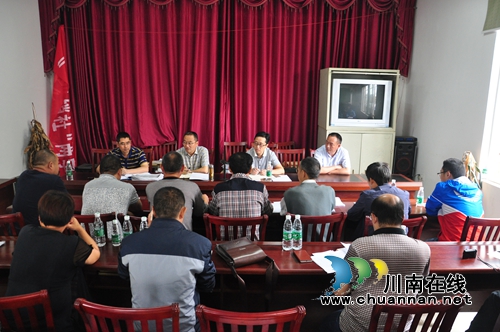 泸州市农业局督查泸县贫困村产业扶贫工作(图1) 泸州市农业局督查泸县贫困村产业扶贫工作(图1)