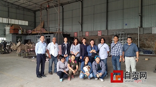 泰国地矿资源局代表团到自贡恐龙馆交流学习(图2)