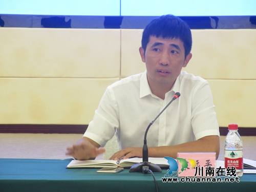合江县召开食品生产经营企业履行食品安全主体责任报告会(图2)