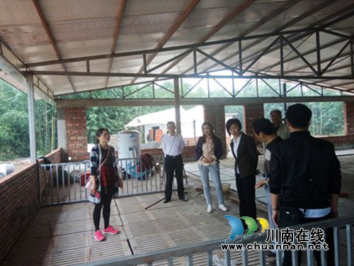 叙永一中深入大石乡双全村精准扶贫结亲帮扶(图2)
