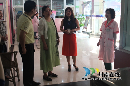 唐雯到市计生指导所检查节前安全生产工作(图1)