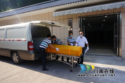 “天堂引路人”朱张平：我愿为灯照亮人生终点(图2)